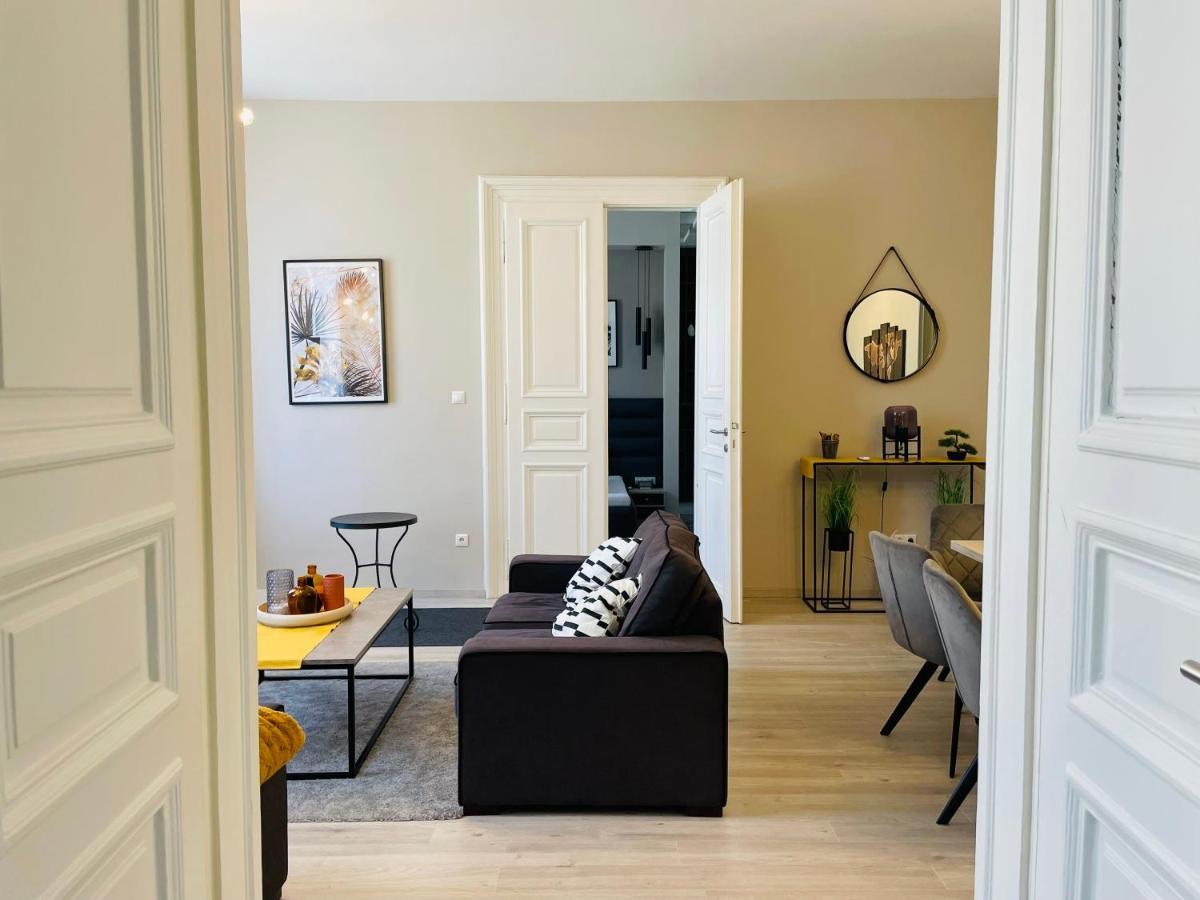 Podmaniczky Deluxe Apartment بودابست المظهر الخارجي الصورة